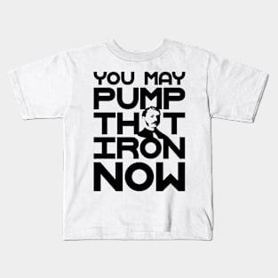 Pump the iron bodybuilding fitness gift shirt Kids T-Shirt